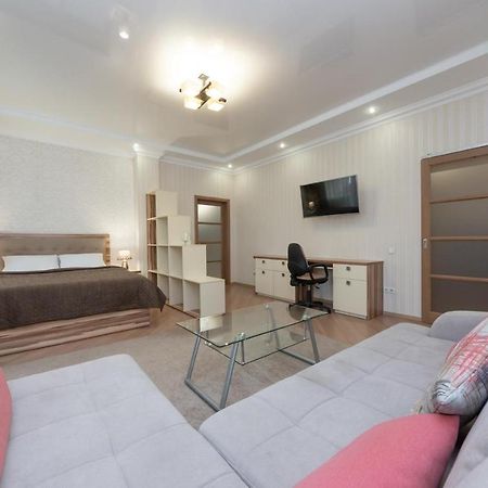 Апартаменти Люкс Класу В Новому Будинку В Центрі Kiev Extérieur photo
