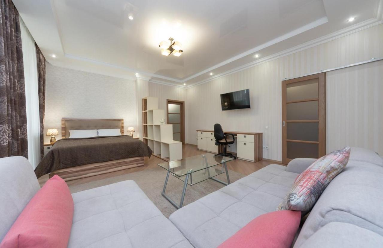 Апартаменти Люкс Класу В Новому Будинку В Центрі Kiev Extérieur photo