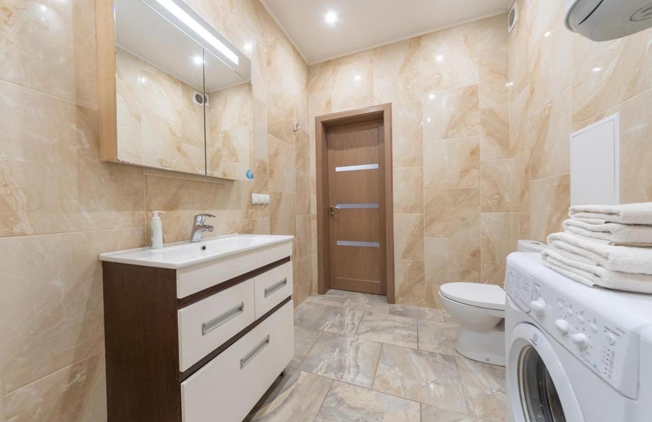 Апартаменти Люкс Класу В Новому Будинку В Центрі Kiev Extérieur photo